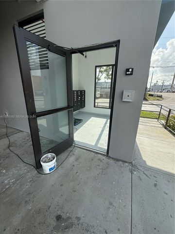 1091 E 17th St 402, Hialeah, FL 33010