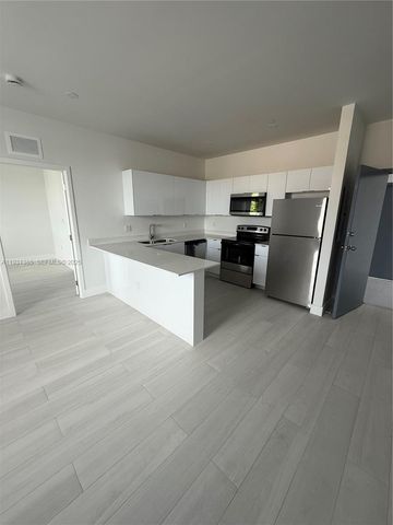 1091 E 17th St 402, Hialeah, FL 33010