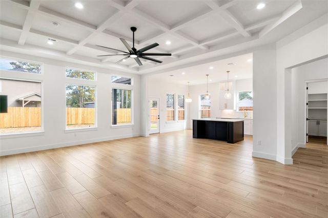 502 Batten Way, Crosby, TX 77532