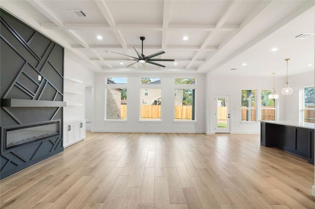 502 Batten Way, Crosby, TX 77532