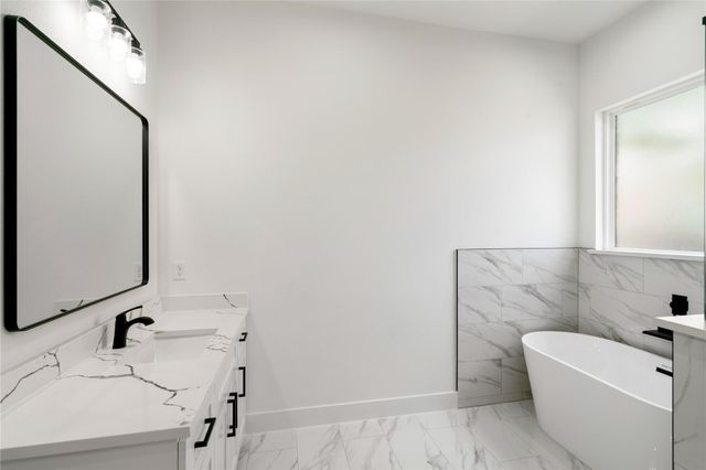 502 Batten Way, Crosby, TX 77532