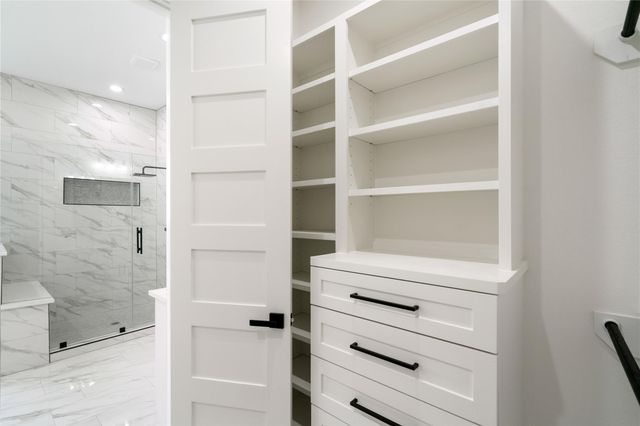 502 Batten Way, Crosby, TX 77532