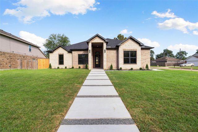 502 Batten Way, Crosby, TX 77532