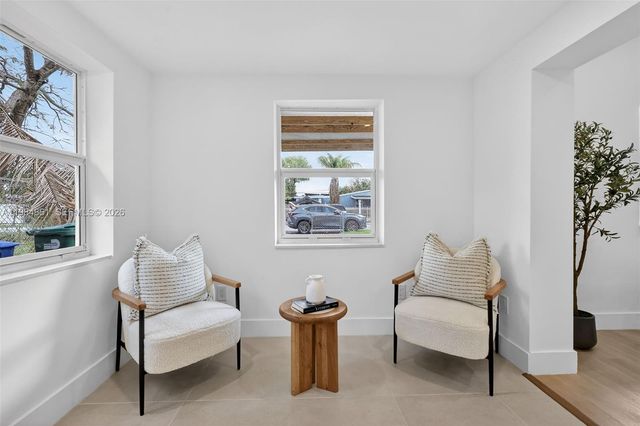 17980 NW 2nd Ct, Miami Gardens, FL 33169