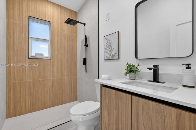 17980 NW 2nd Ct, Miami Gardens, FL 33169