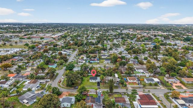 17980 NW 2nd Ct, Miami Gardens, FL 33169