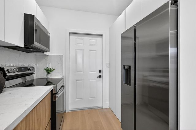 17980 NW 2nd Ct, Miami Gardens, FL 33169