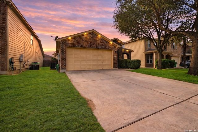 3839 BROWNING BLF, San Antonio, TX 78245