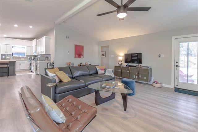 1622 Cattle TRL, Austin, TX 78748