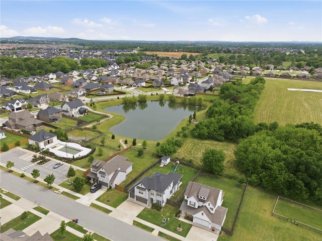 1413 Cannon Lane, Cave Springs, AR 72718