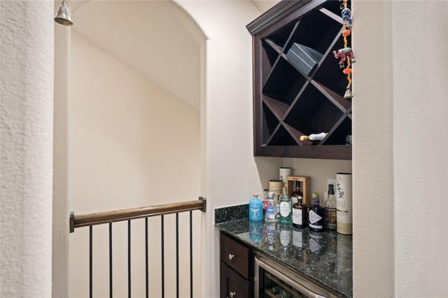 1114 W 25th Street, Houston, TX 77008