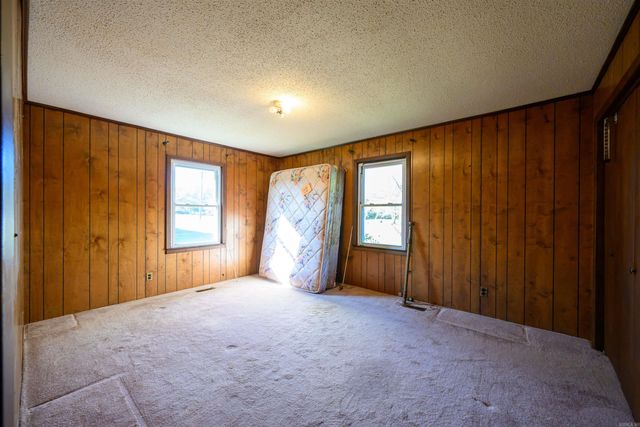 515 E Center Street, Cave City, AR 72521