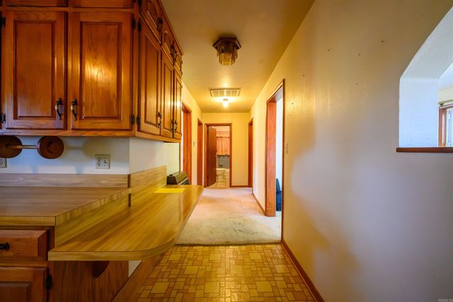 515 E Center Street, Cave City, AR 72521