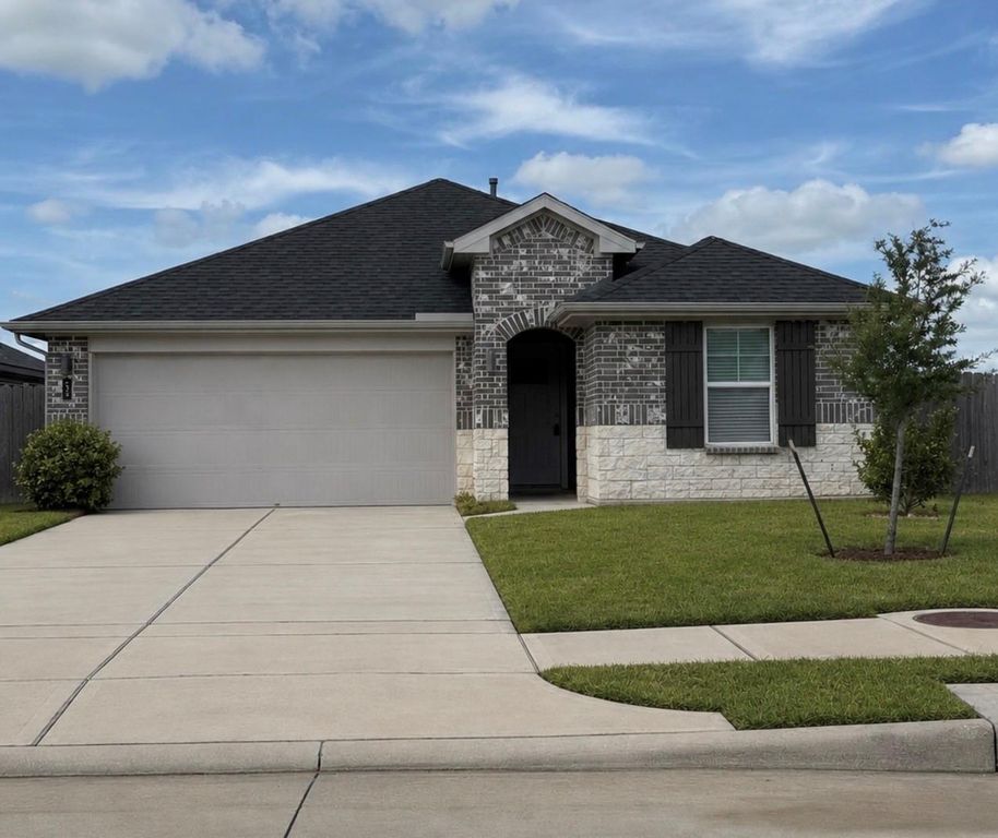 5002 Natchez Trace, Arcola, TX 77545