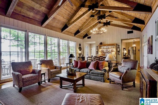 297 4-H ROAD, Columbiana, AL 35051