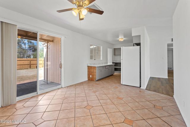 3857 E Edison Place, Tucson, AZ 85716