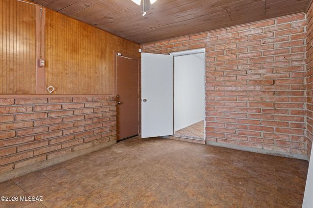 3857 E Edison Place, Tucson, AZ 85716