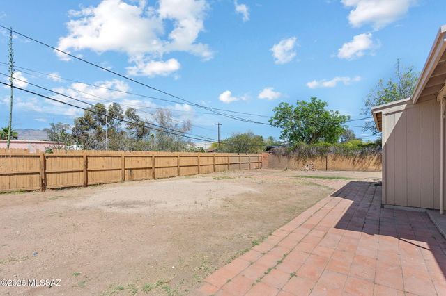 3857 E Edison Place, Tucson, AZ 85716