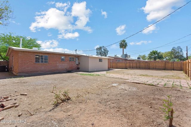 3857 E Edison Place, Tucson, AZ 85716