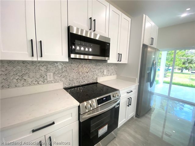 703 Aston-Martin Drive, Sebring, FL 33872