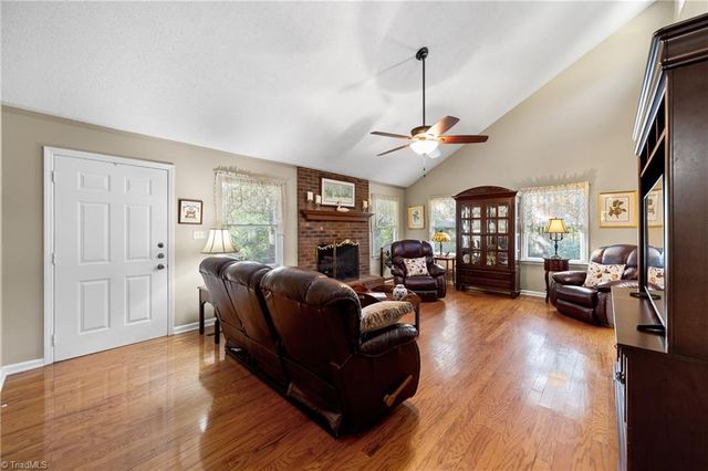 5737 Polaris Court, Pfafftown, NC 27040