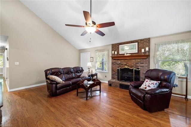 5737 Polaris Court, Pfafftown, NC 27040