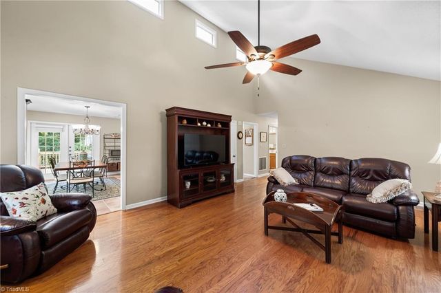 5737 Polaris Court, Pfafftown, NC 27040