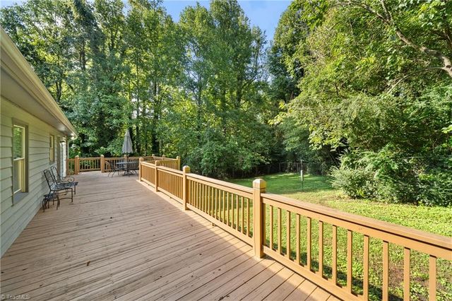 5737 Polaris Court, Pfafftown, NC 27040