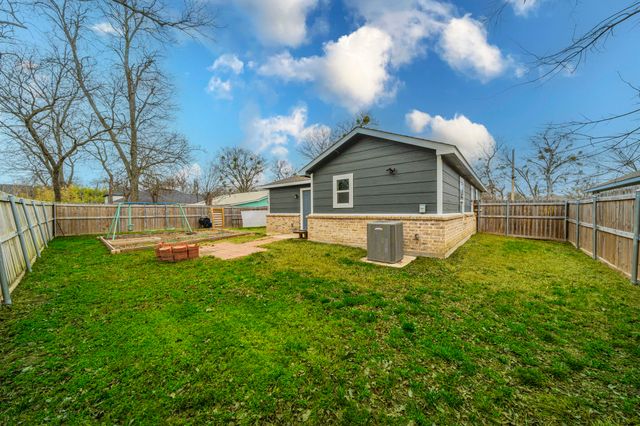 813 Jones Street, Greenville, TX 75401