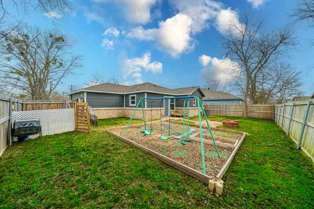 813 Jones Street, Greenville, TX 75401