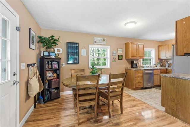 19211 W 65th Terrace, Shawnee, KS 66218