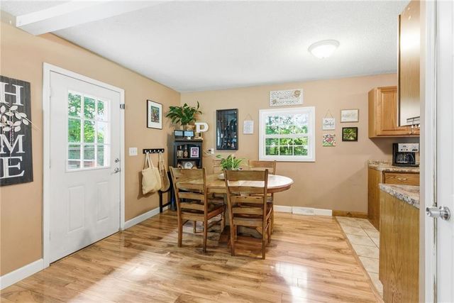 19211 W 65th Terrace, Shawnee, KS 66218
