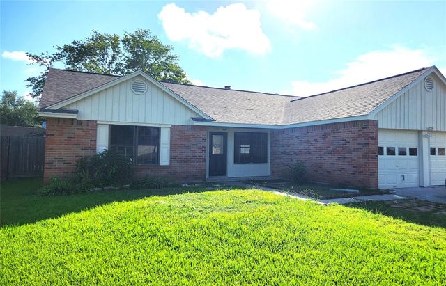 16727 Carrack Turn Drive, Friendswood, TX 77546