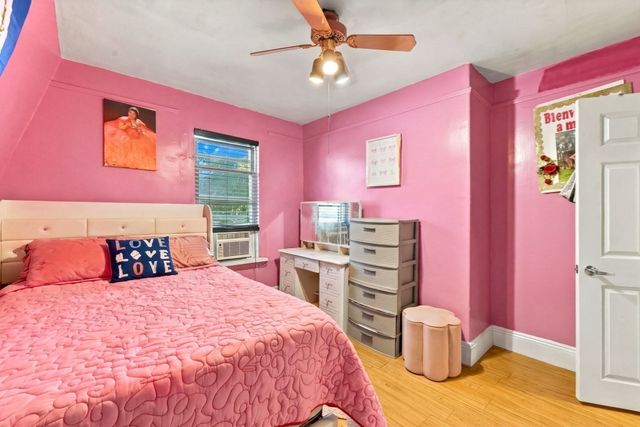 39 Boisvert St, Lowell, MA 01850