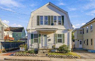 39 Boisvert St, Lowell, MA 01850