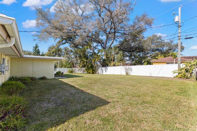 1156 TAYLOR AVENUE, Dunedin, FL 34698