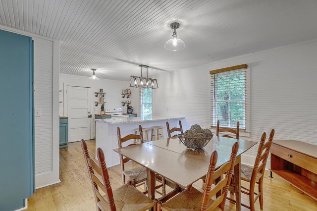 292 Greyback Road, Summerville, SC 29483