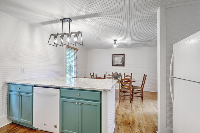 292 Greyback Road, Summerville, SC 29483