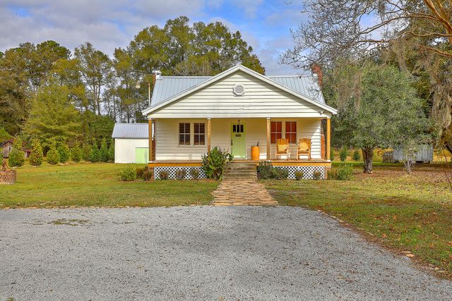 292 Greyback Road, Summerville, SC 29483