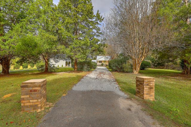 292 Greyback Road, Summerville, SC 29483