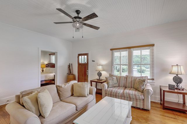 292 Greyback Road, Summerville, SC 29483