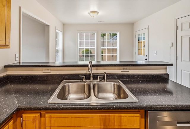 305 S Calhoun Street, Greenville, SC 29601