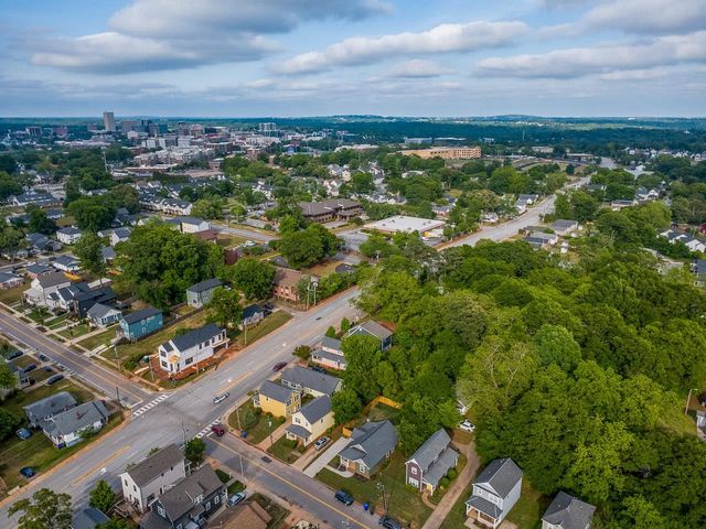 305 S Calhoun Street, Greenville, SC 29601