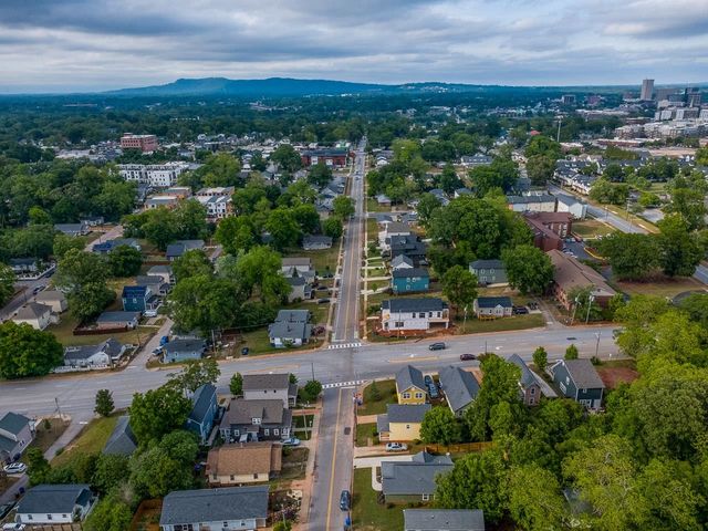 305 S Calhoun Street, Greenville, SC 29601