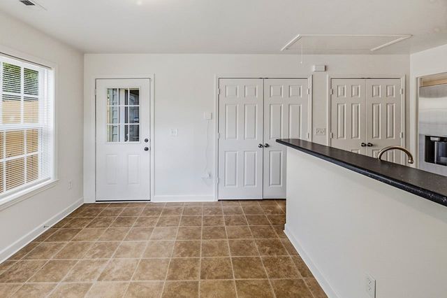 305 S Calhoun Street, Greenville, SC 29601