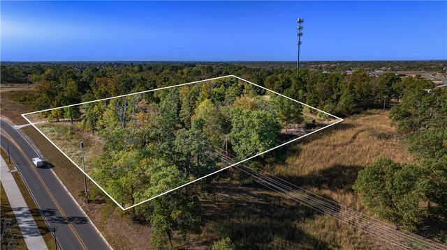 4400 S Rainbow Road, Rogers, AR 72758