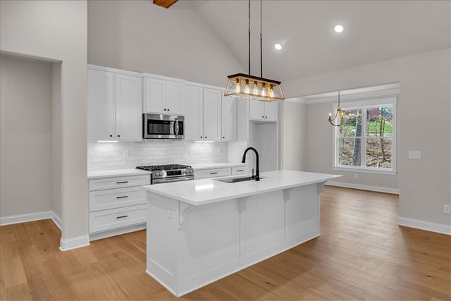 9 Alston Circle, Bella Vista, AR 72714