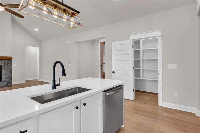 9 Alston Circle, Bella Vista, AR 72714