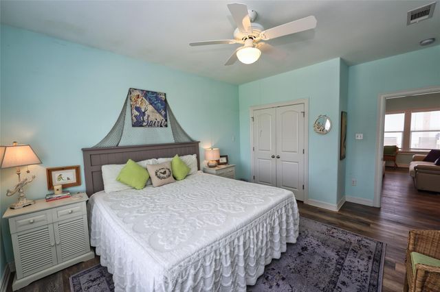 3008 Shady Lane, Crystal Beach, TX 77650