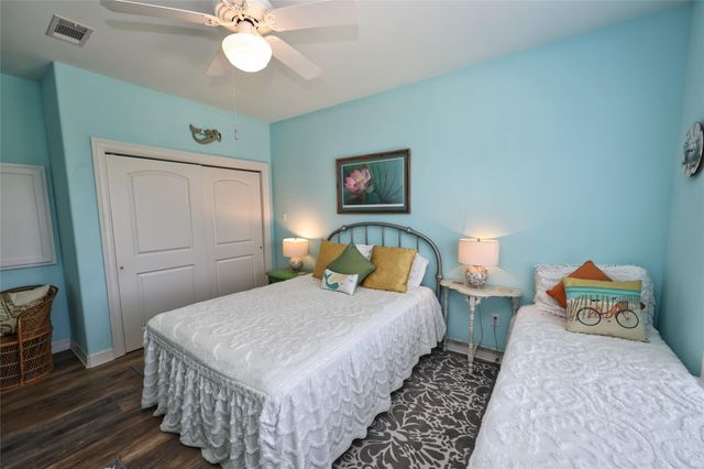 3008 Shady Lane, Crystal Beach, TX 77650